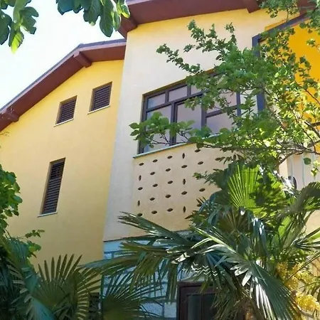 Sanja Near The Sea, Spacious And :)