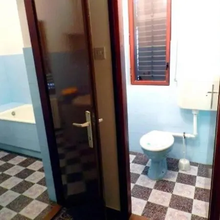 Διαμέρισμα Sanja Near The Sea, Spacious And :) Πούλα